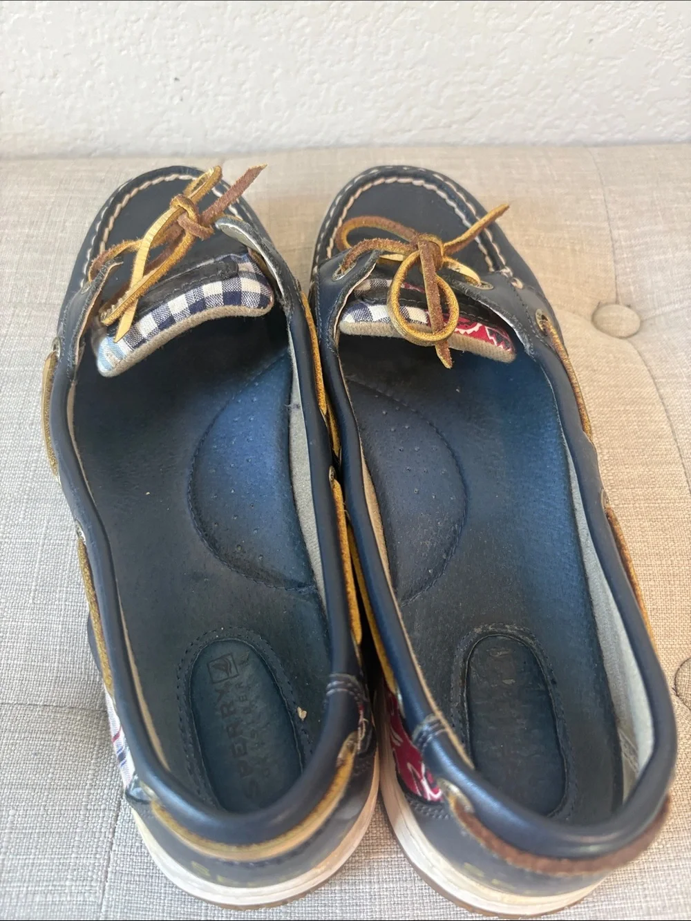 Sperry Navy Leather Boat Shoes with Red Plaid & Bandana quilt Accents 8.5